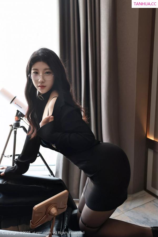   [XiuRen]高清写真图 2025.04.18 No.10167 小芭乐 黑色OL第23张图片